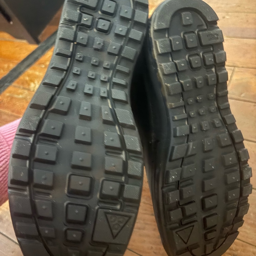 Black Leather Lace-Up Nike Boots - Picture 3 of 6